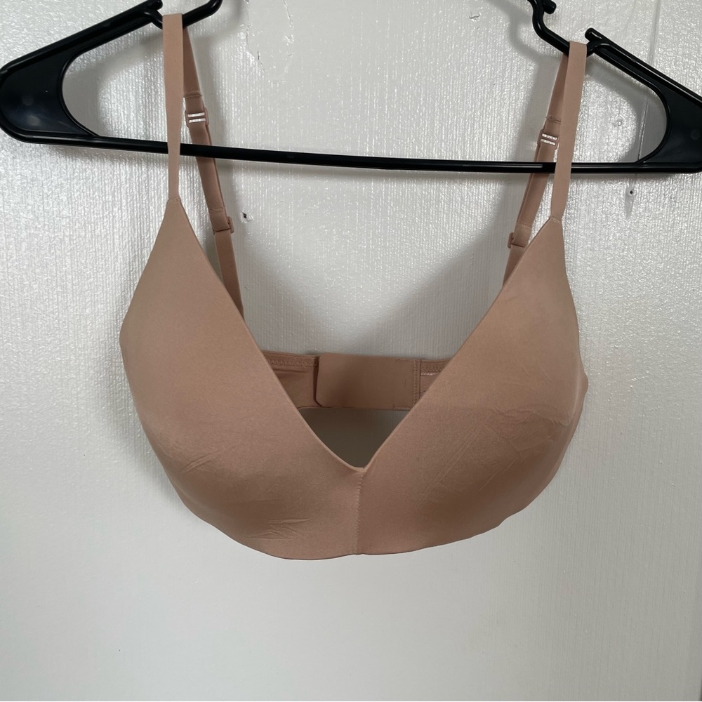 SKIMS PUSH UP PLUNGE BRA WIRELESS 34DD